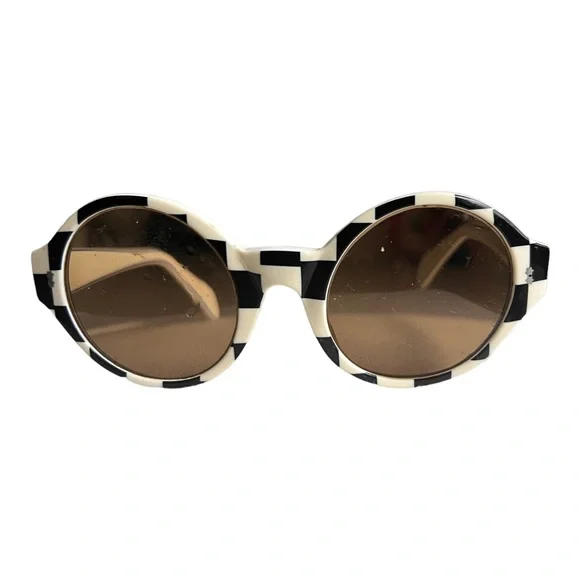 Retro Sunglasses - Picture 3 of 5